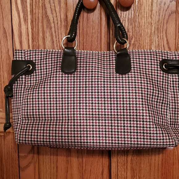 Victoria Secrets Clutch - Picture 2 of 3